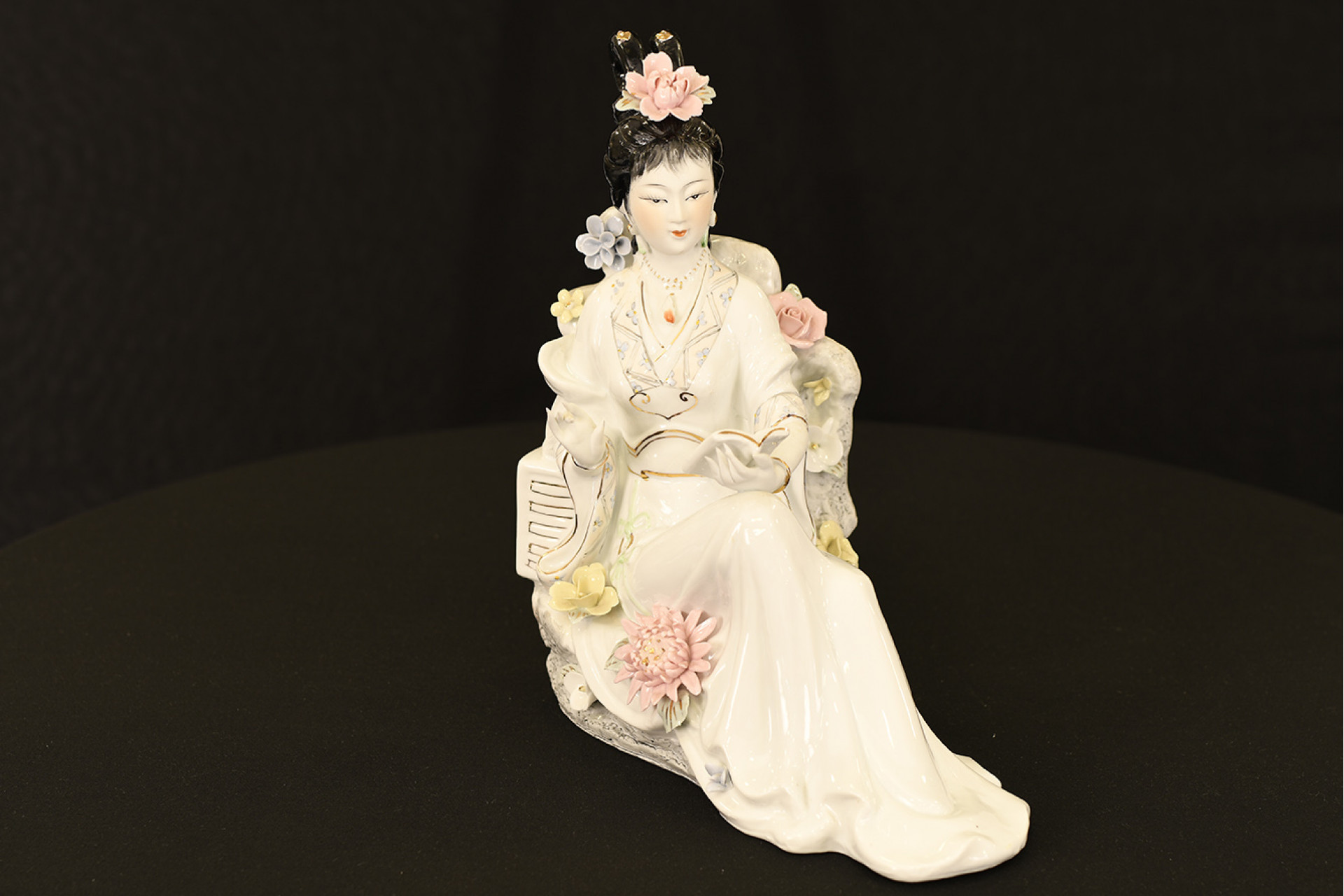 Porcelain Geisha Lady