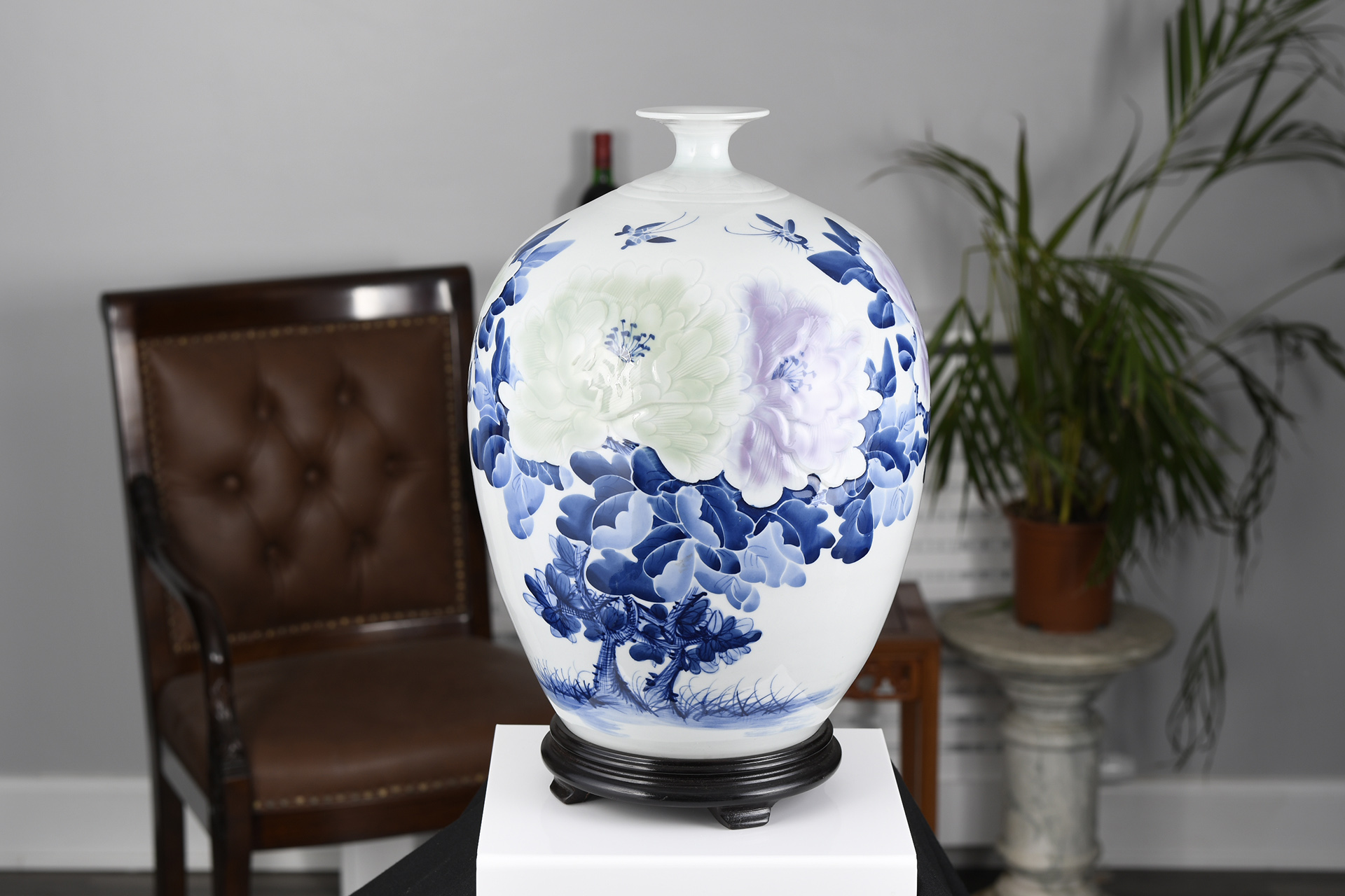 Blue and White Floral Vase with wooden base