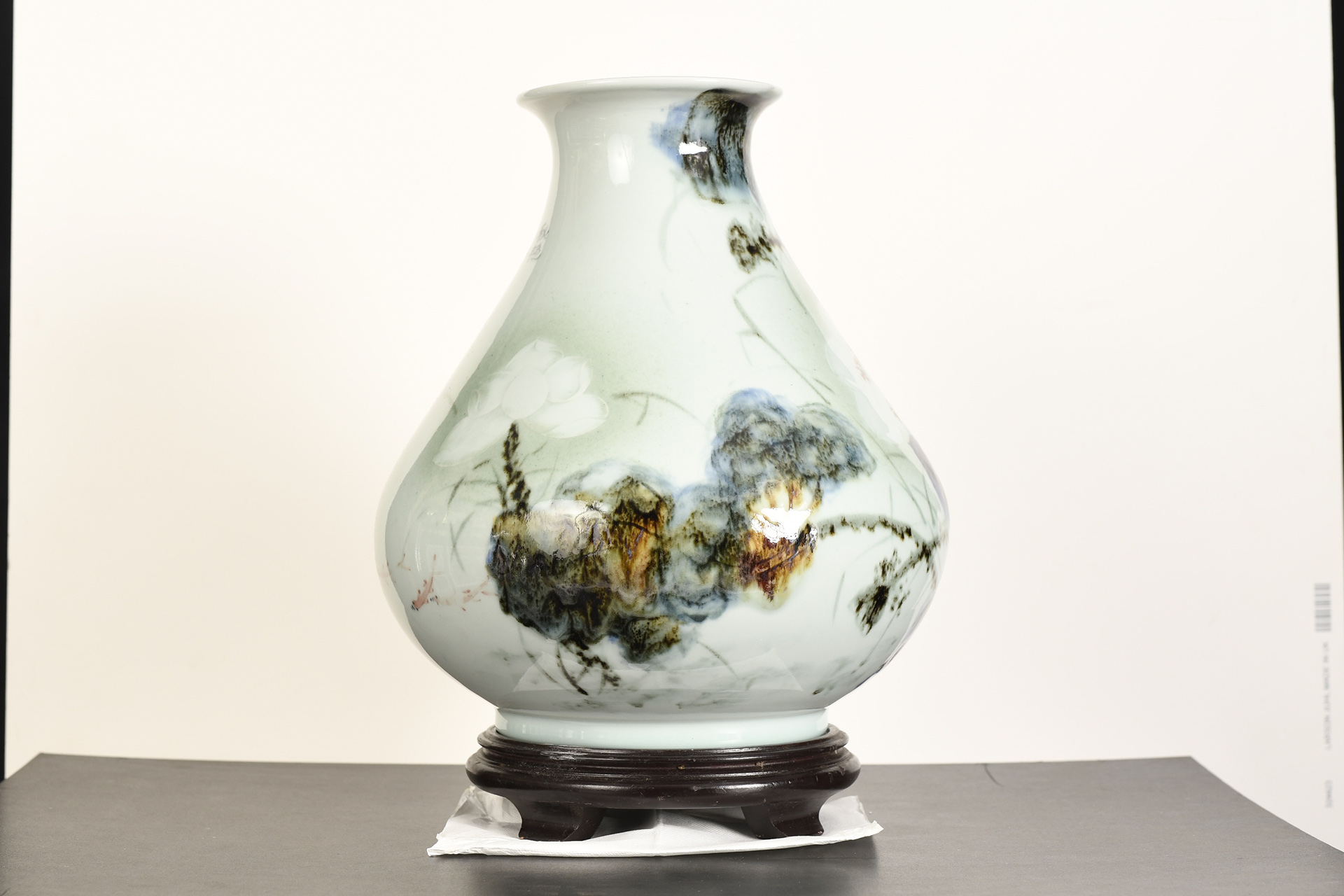 Original Oriental Chinese Porcelain Vase with Floral Design