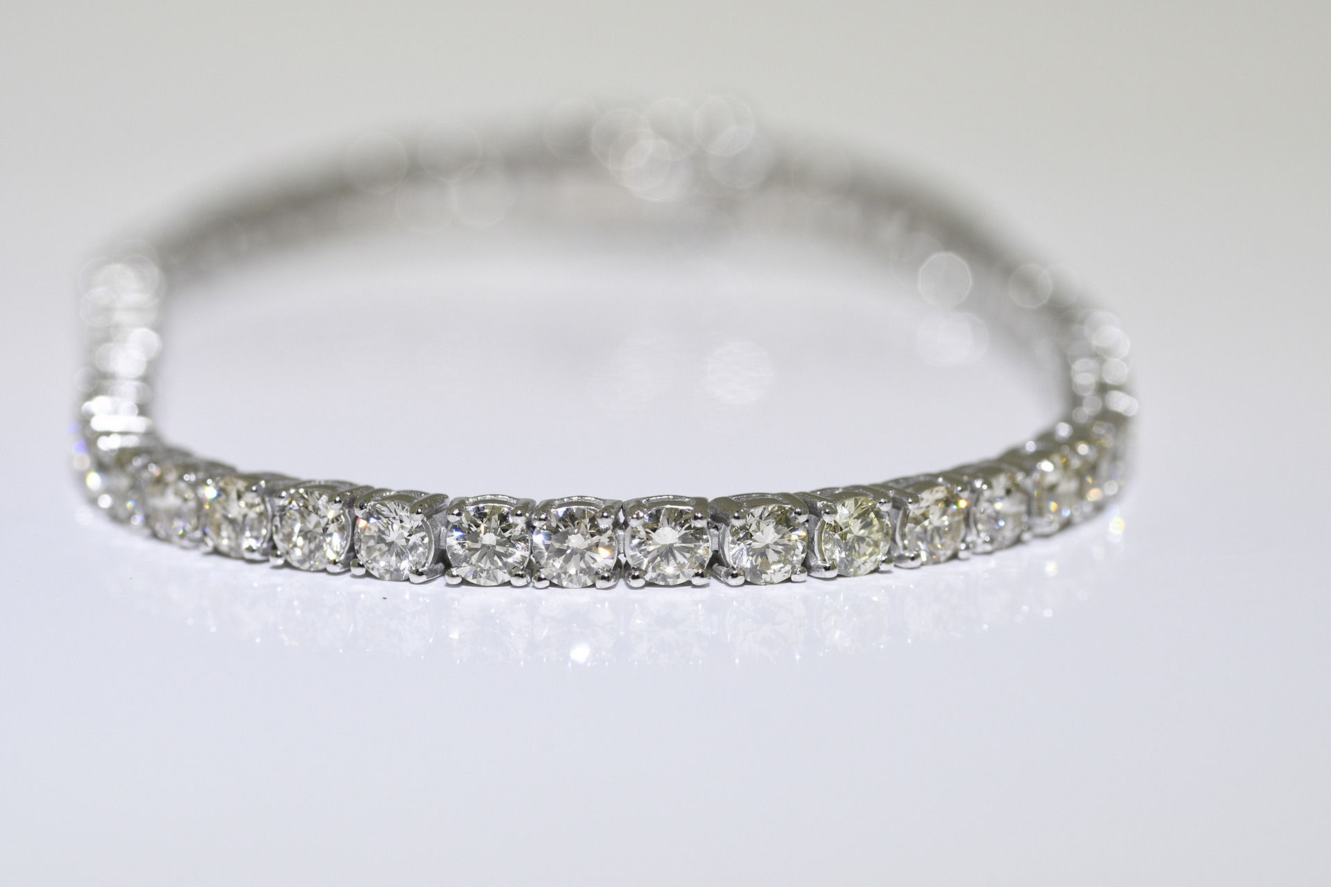 6.10 carat Diamond Tennis Bracelet